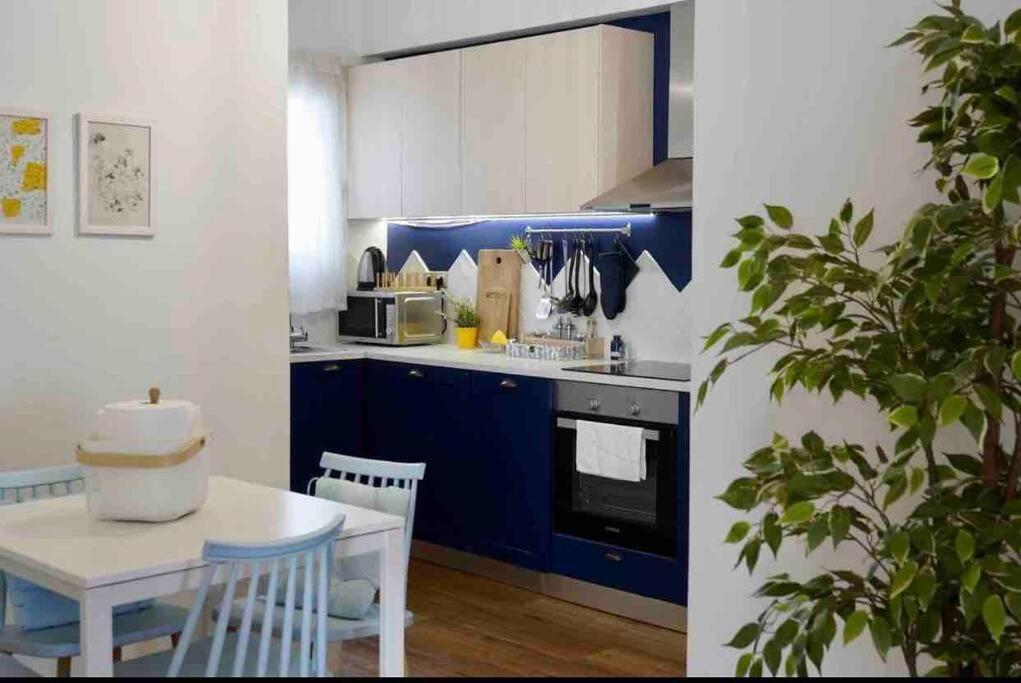 Vasilis Luxury Apartment Athena Bagian luar foto
