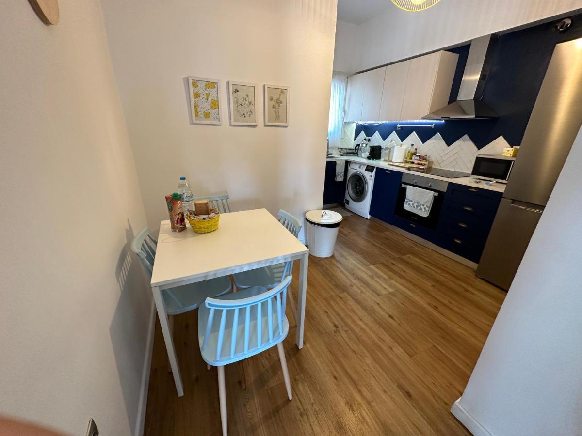 Vasilis Luxury Apartment Athena Bagian luar foto