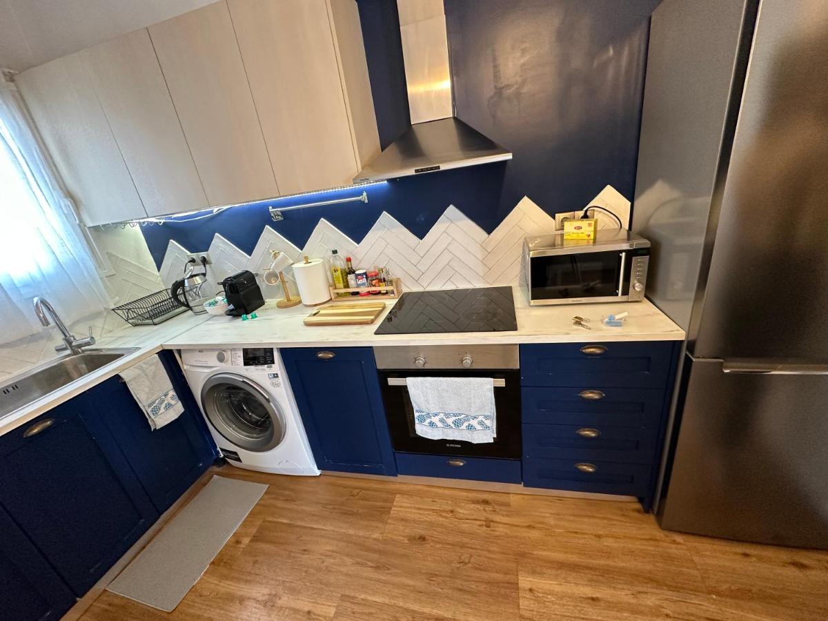 Vasilis Luxury Apartment Athena Bagian luar foto